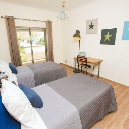 Modern Luxury Apartment Near Harbor Of Albufeira Exterior foto